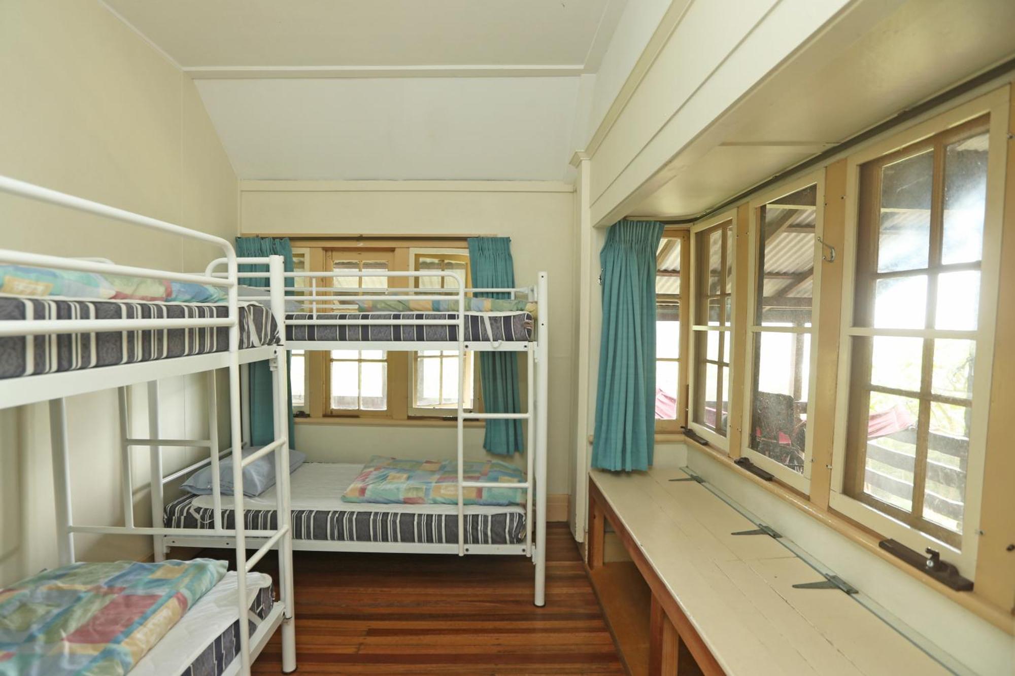 Хостел Yha Pittwater Eco, Sydney Church Point Екстер'єр фото